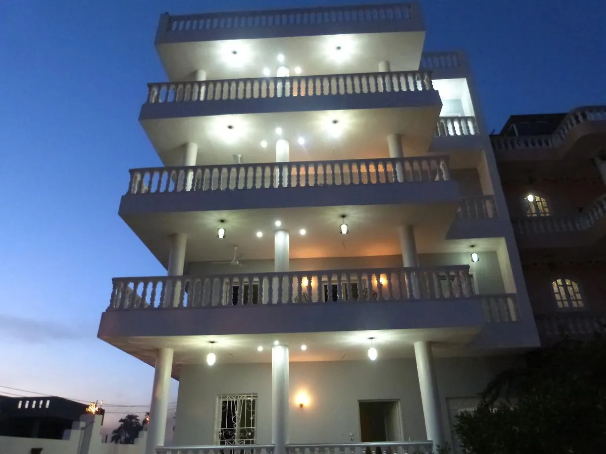 Luxor VIP Apartments 0*,