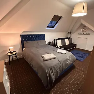 Bv Comfy Attic At Deighton Apartment Huddersfield