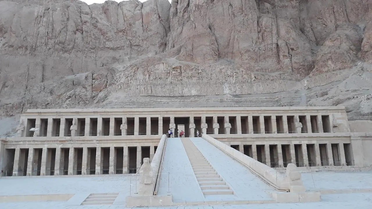 Luxor VIP Apartments